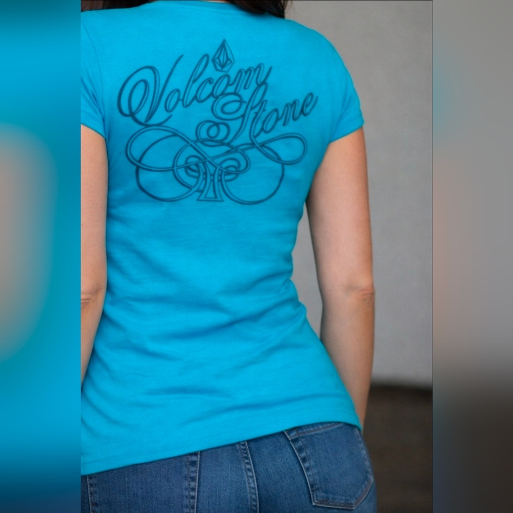 Vintage Volcom Stone y2k Women's Turquoise V-neck Size Small
